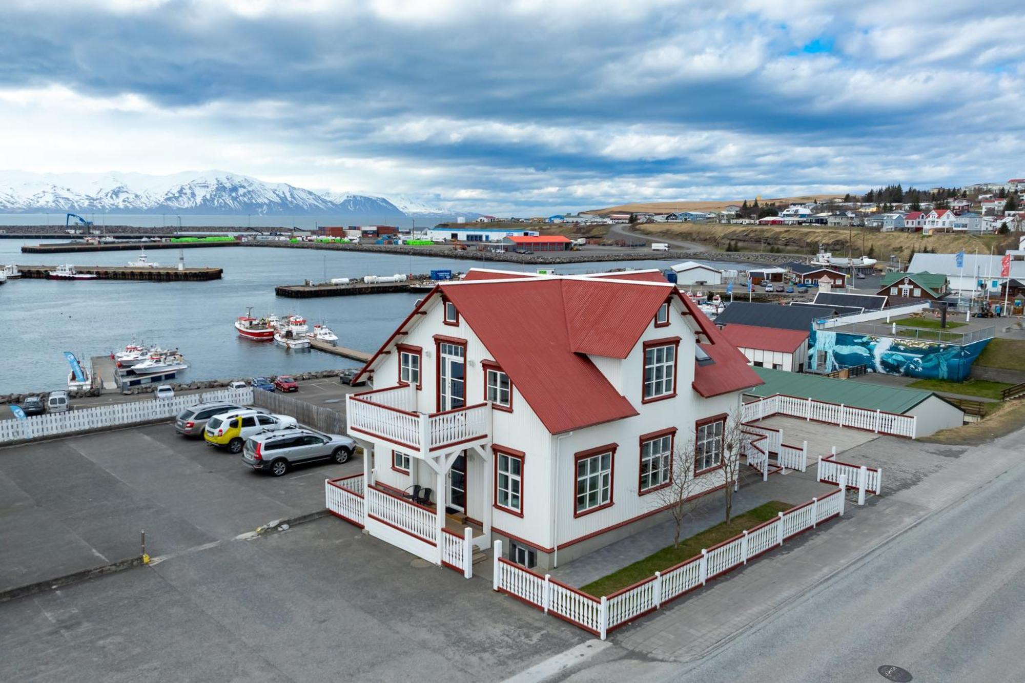 Bjarnabuth Apartment Husavik Luaran gambar