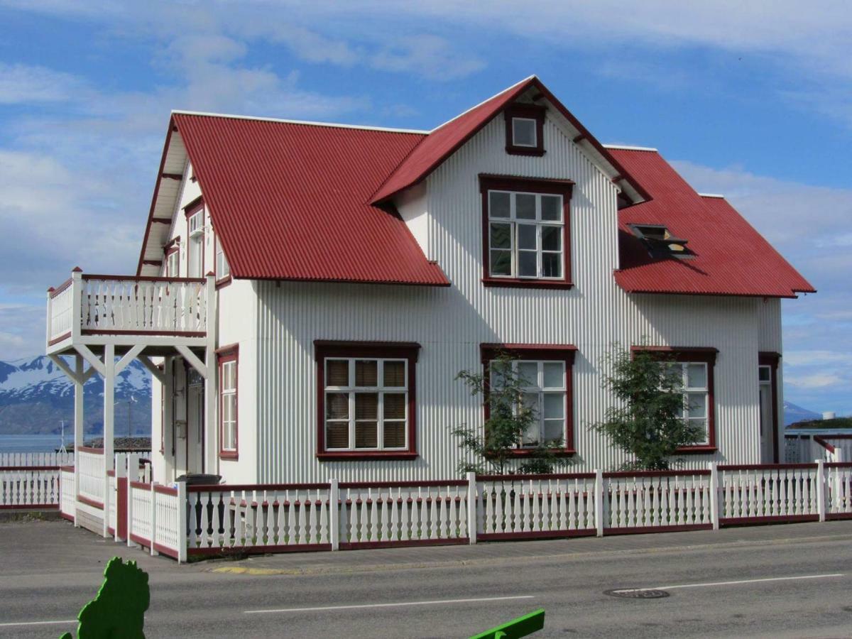 Bjarnabuth Apartment Husavik Luaran gambar